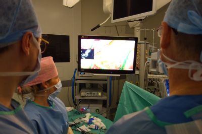 Nejmodernější technologie zobrazení využívající fluorescenci pomůže snížit výskyt pooperačních komplikací a zpřesnit diagnostiku v Nemocnici Nový Jičín