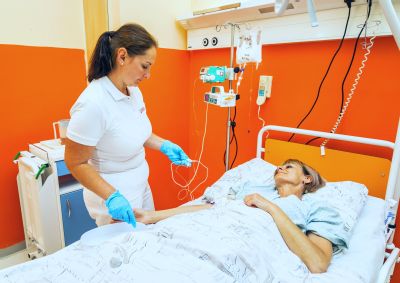 Imunoterapie dává v Nemocnici AGEL Nový Jičín šanci pacientkám s agresivním nádorem prsu
